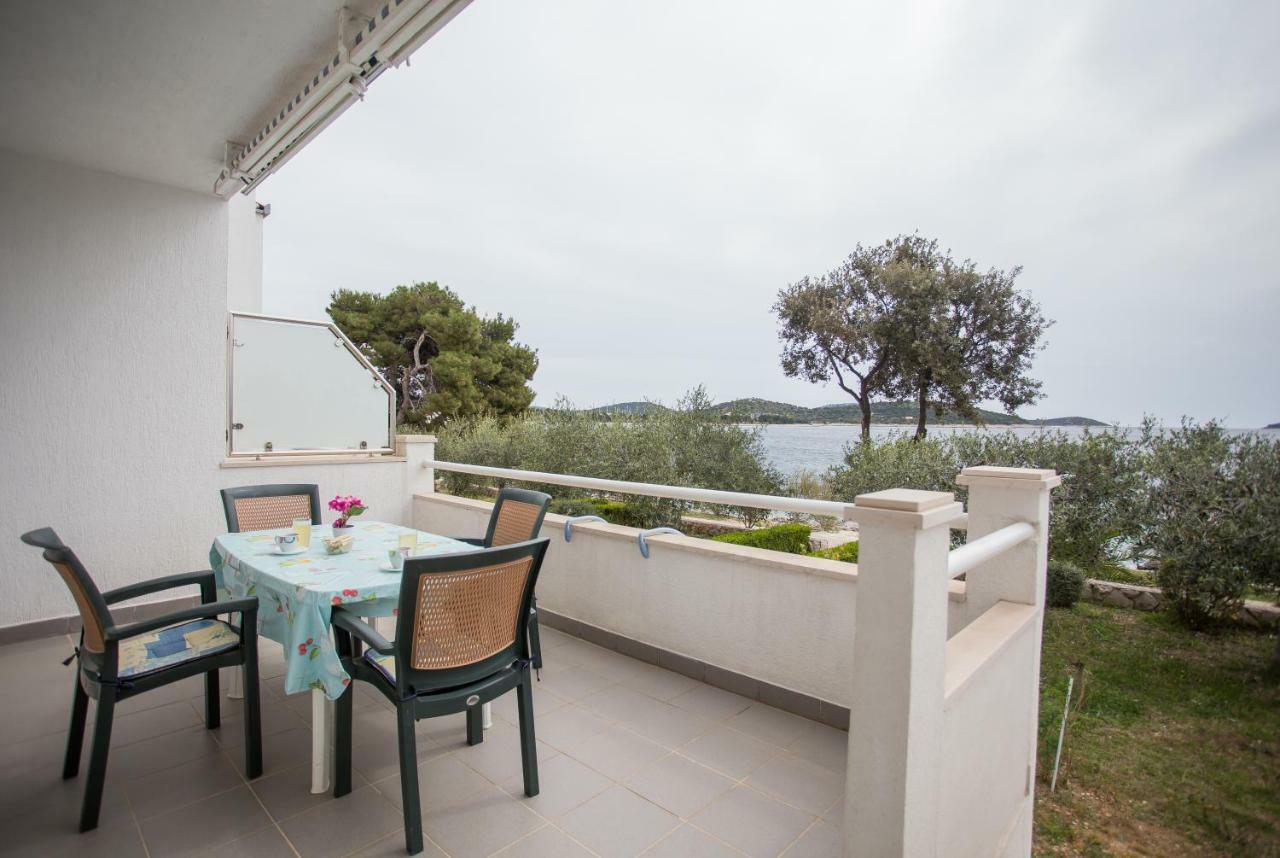 Apartments Gloria Primošten Εξωτερικό φωτογραφία