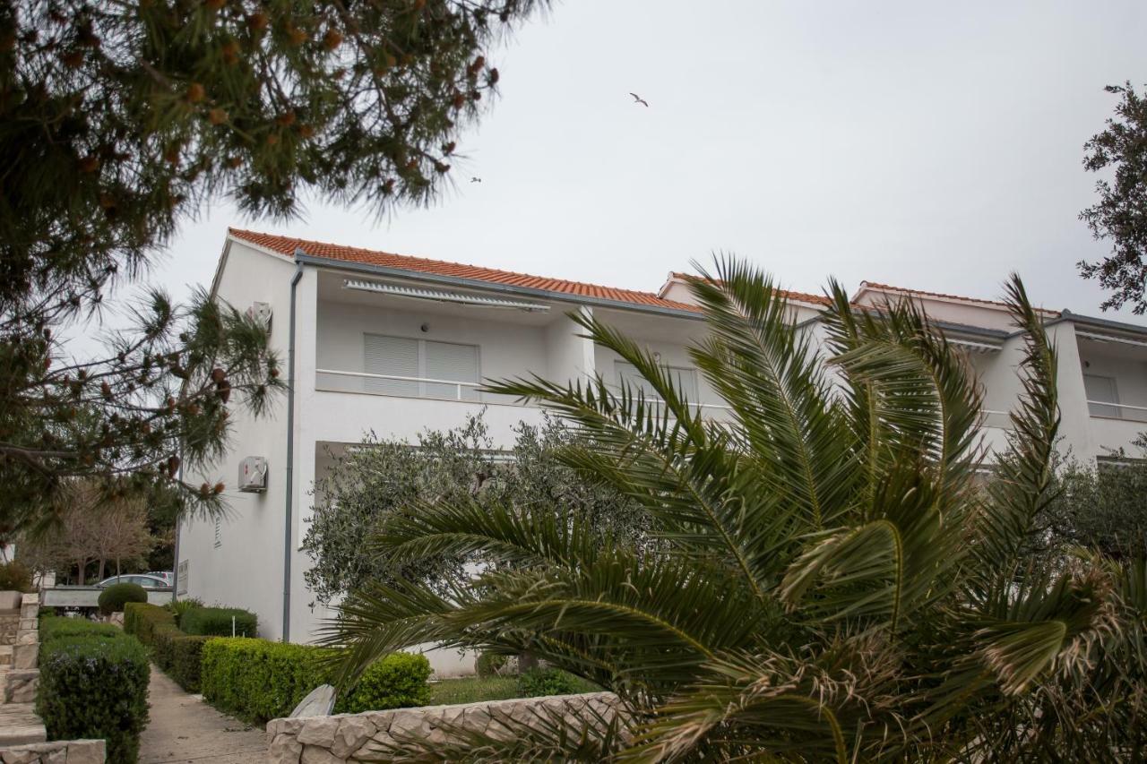 Apartments Gloria Primošten Εξωτερικό φωτογραφία