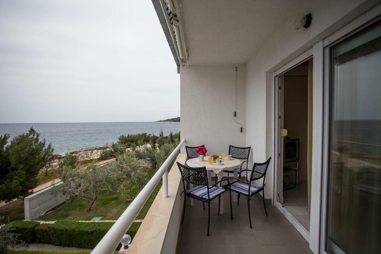 Apartments Gloria Primošten Εξωτερικό φωτογραφία