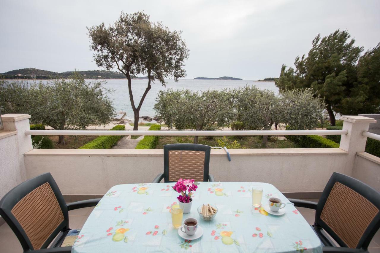 Apartments Gloria Primošten Εξωτερικό φωτογραφία