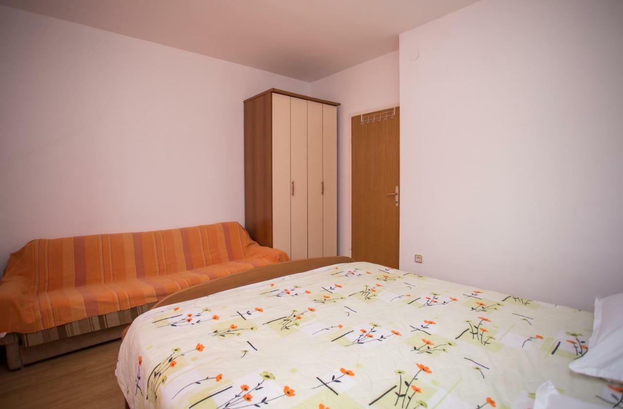 Apartments Gloria Primošten Εξωτερικό φωτογραφία
