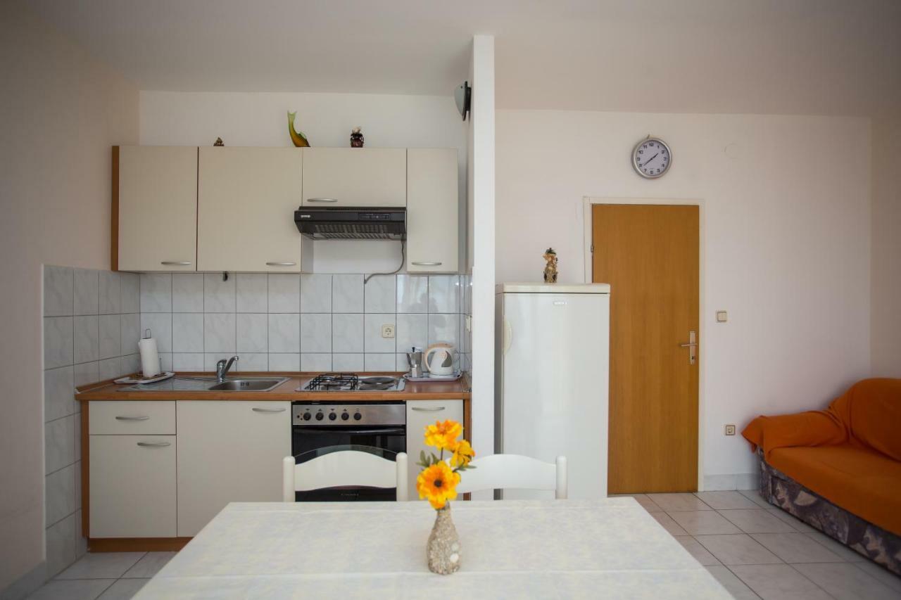 Apartments Gloria Primošten Εξωτερικό φωτογραφία