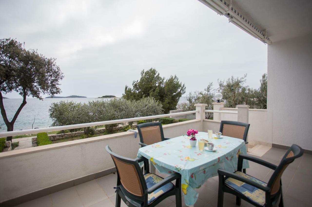 Apartments Gloria Primošten Εξωτερικό φωτογραφία