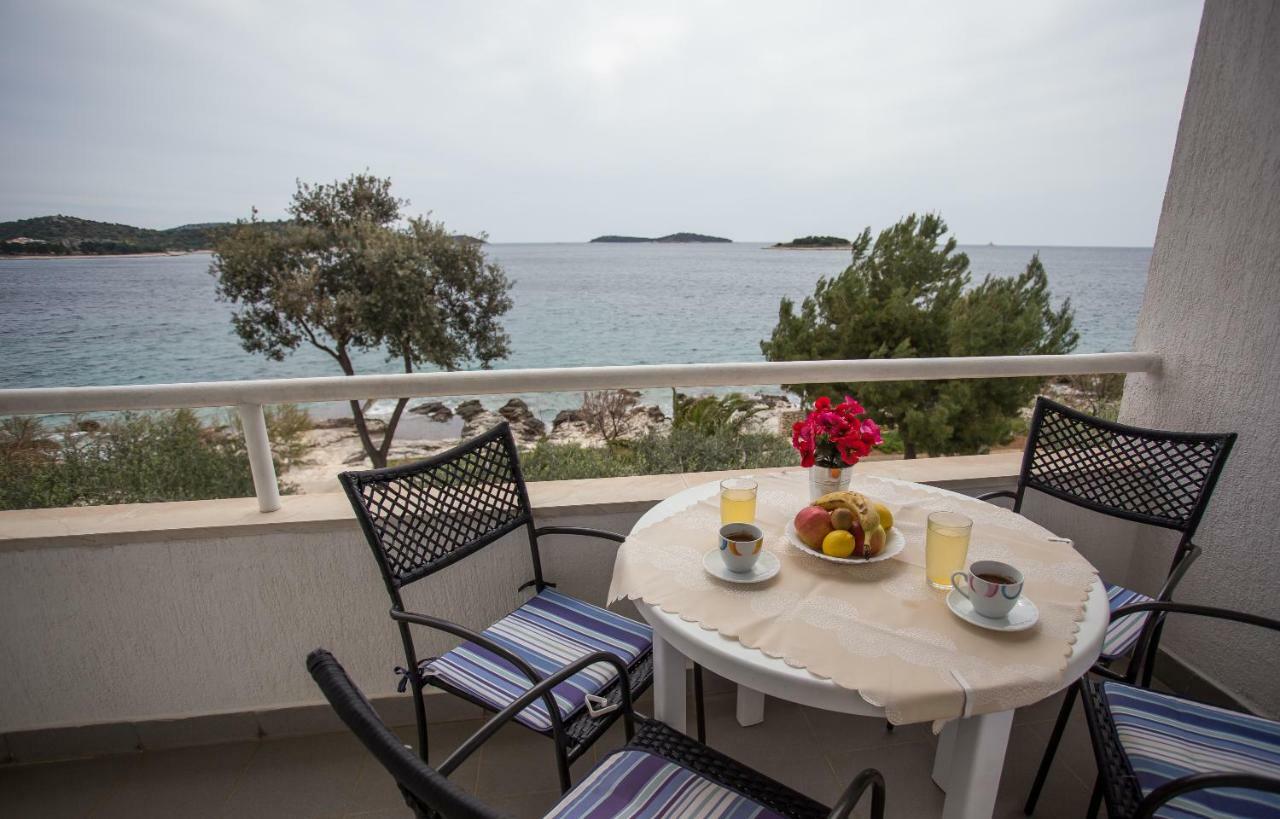 Apartments Gloria Primošten Εξωτερικό φωτογραφία