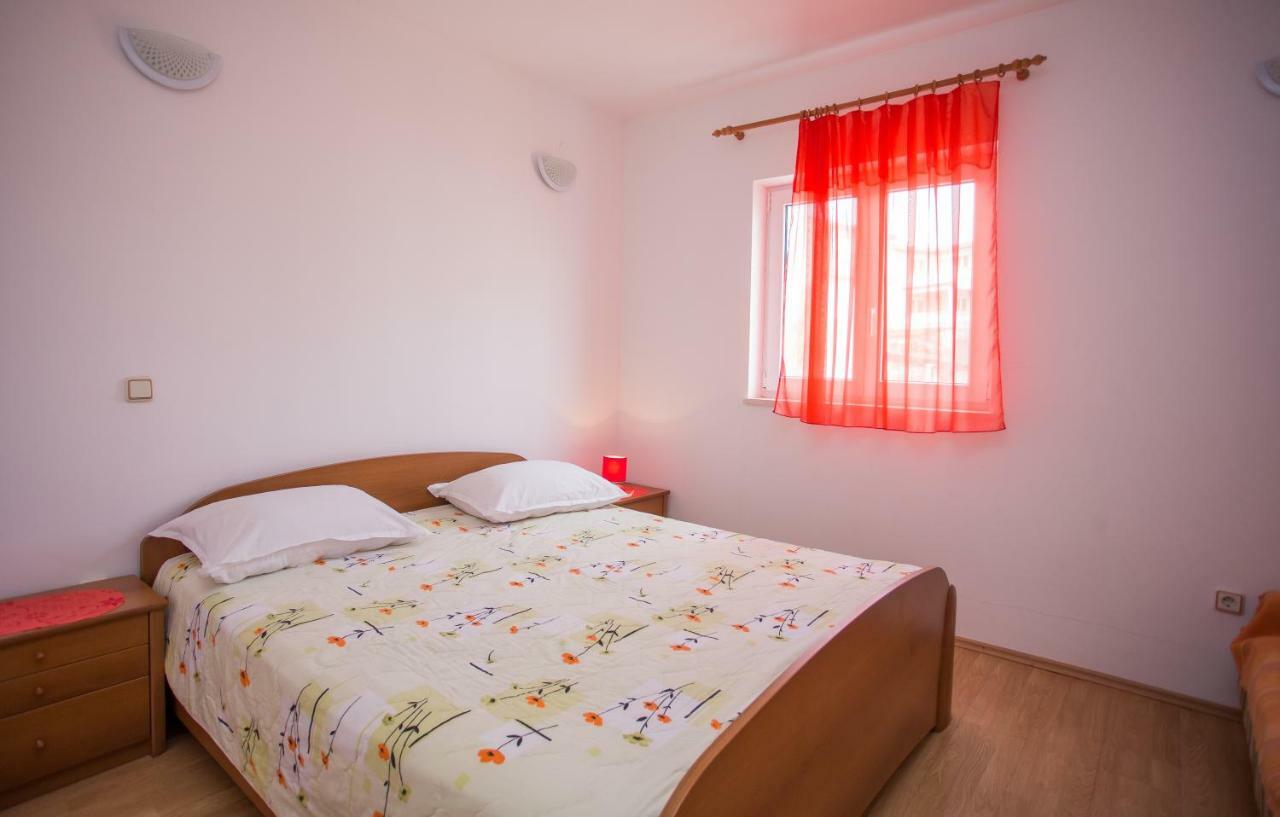 Apartments Gloria Primošten Εξωτερικό φωτογραφία